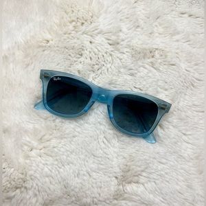 ✨ Ray-Ban Wayfarer Ice Pops - Blueberry ✨